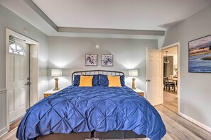 3 bedrooms, desk, iron/ironing board, Internet - Himrod Vacation Rental 3 Mi to Seneca Lake! (Himrod)