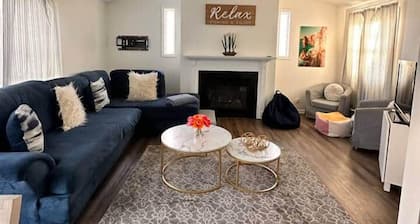 Relaxing Waterfront Home Close to Niagara Falls