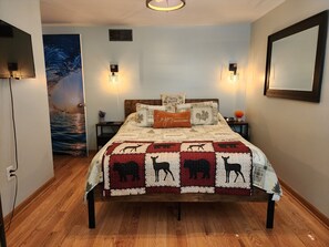 3 bedrooms, desk, iron/ironing board, free WiFi