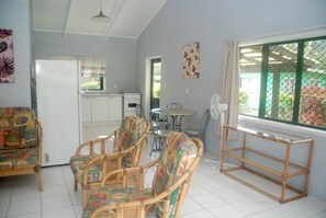 Interior - MM Batch South Side (Avavaaroa)