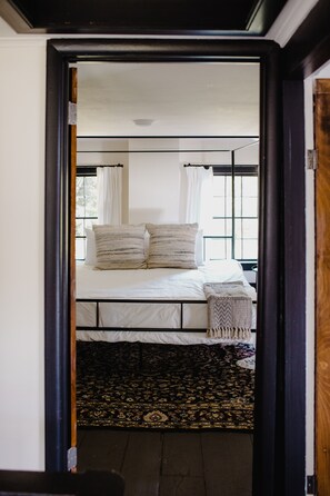 2 Schlafzimmer, Allergikerbettwaren, Betten mit Memory-Foam-Matratzen