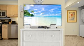 Frigorifero, microonde, forno, macchina per tè/caffè