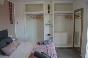 2 bedrooms, iron/ironing board, travel crib, free WiFi - dream toledo (Toledo)
