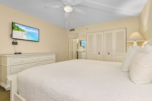 2 bedrooms, desk, free WiFi, bed sheets