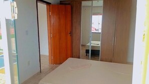 3 dormitorios, tabla de planchar con plancha, wifi gratis y ropa de cama