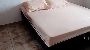 3 Schlafzimmer, Bügeleisen/Bügelbrett, kostenloses WLAN, Bettwäsche