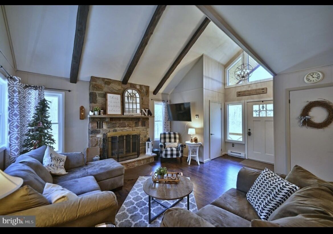 Private Wooded Home w/ Hot Tub & Game Room