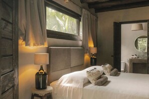 Junior Suite, 1 Queen Bed | 1 bedroom, premium bedding, down comforters, Select Comfort beds - CASA SUKHA HOTEL (Porto Seguro)