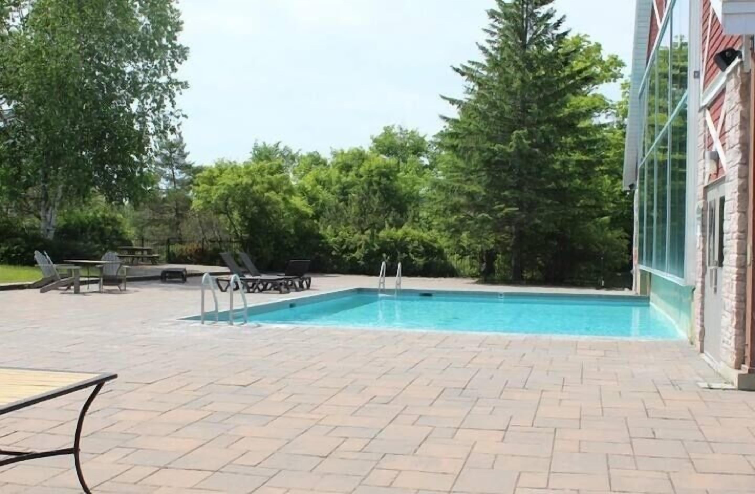Fantastic Suite in Oro near Horseshoe Valley