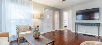 Maria's Cottage - NO CLEANING FEE, NO PET FEE