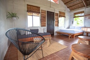 Panoramic Cabin, Pool Access, Mountain View | Laptop workspace, free WiFi, bed sheets - Buen Camino Hotel, San Mateo (San Mateo)