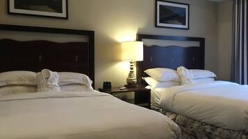 1 bedroom, desk, WiFi, bed sheets