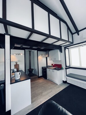 Fridge, microwave, coffee/tea maker, electric kettle