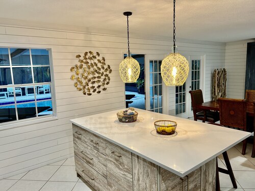 A luxurious beach getaway on the island in Vero Beach 