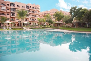 Indoor pool - Apartment and Pools Apartment (Marrakech)