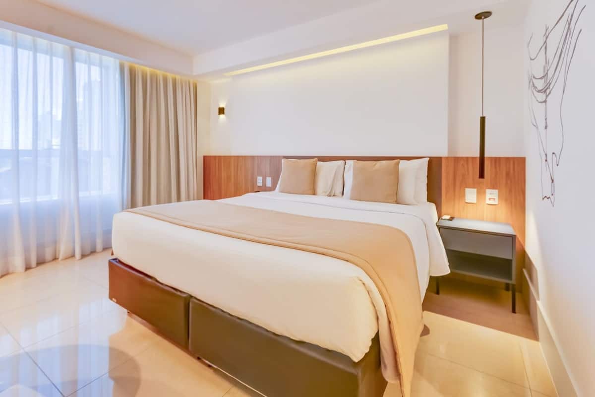 Executive-Zimmer, 1 Queen-Bett, Nichtraucher | Schallisolierte Zimmer, kostenloses WLAN, Bettwäsche