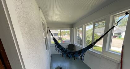 Cozy home minutes from downtown and close to the Big Horn Mountains.