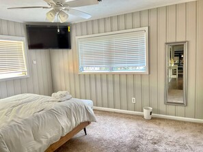 Loft, 3 Bedrooms, Accessible, Patio