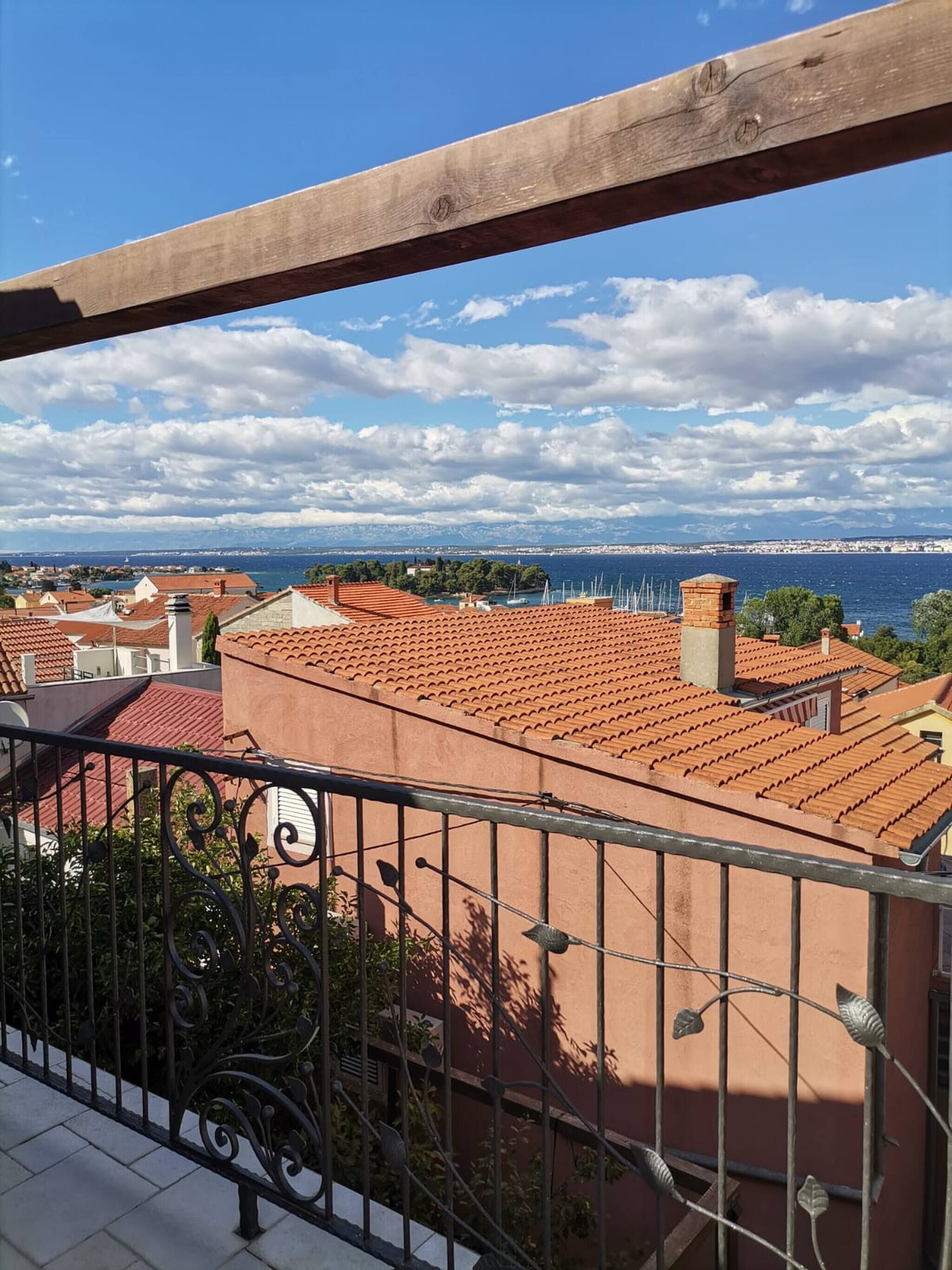 Apartment, 2 Bedrooms, Smoking, Patio | Property grounds