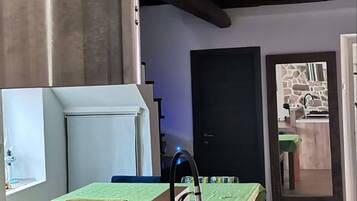 Apartment, 2 Bedrooms, Smoking, Patio | Private kitchen