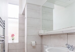 Shower, towels, soap, shampoo