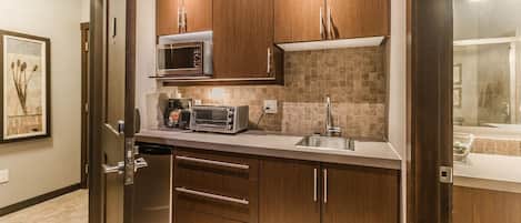 Fridge, microwave, coffee/tea maker, electric kettle