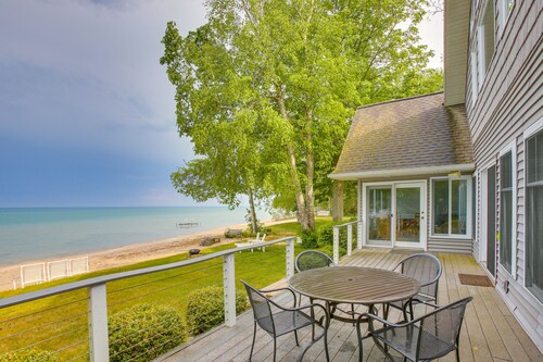 Spacious, Peaceful Lake House w/ Sandy Beach