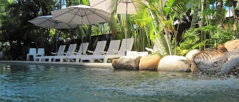 Piscine extérieure, piscine chauffée