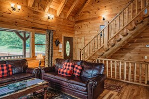 Älytelevisio, takka, videopelejä, DVD-soitin