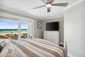 3 bedrooms, desk, iron/ironing board, WiFi