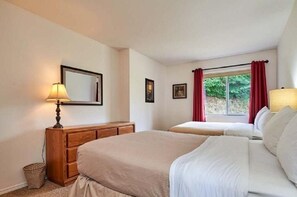2 bedrooms, WiFi, bed sheets, wheelchair access