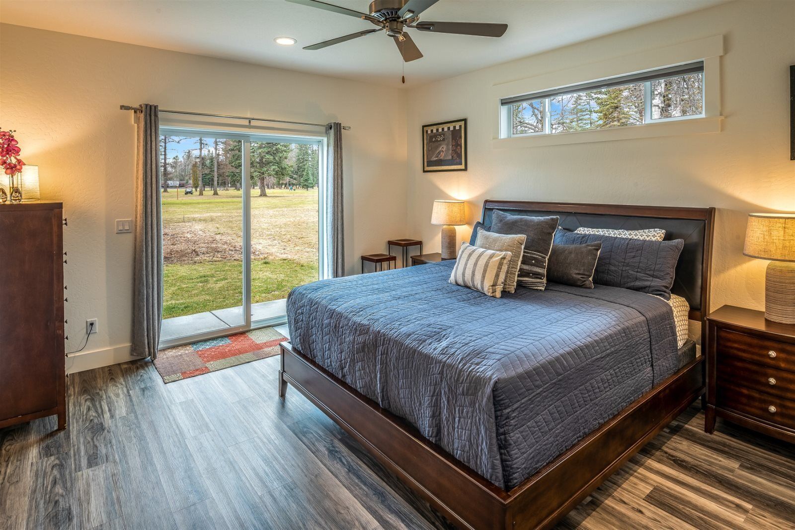 4 bedrooms, in-room safe, desk, iron/ironing board