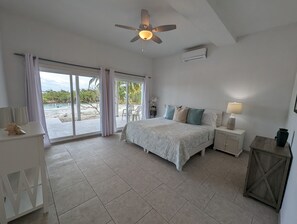 4 bedrooms, desk, iron/ironing board, travel cot