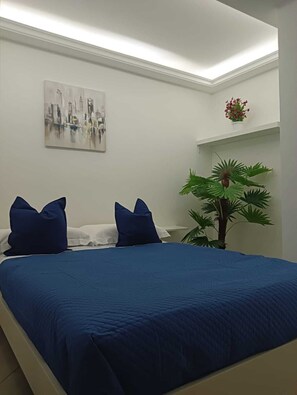 2 slaapkamers, een strijkplank/strijkijzer, reisbedje, gratis wifi