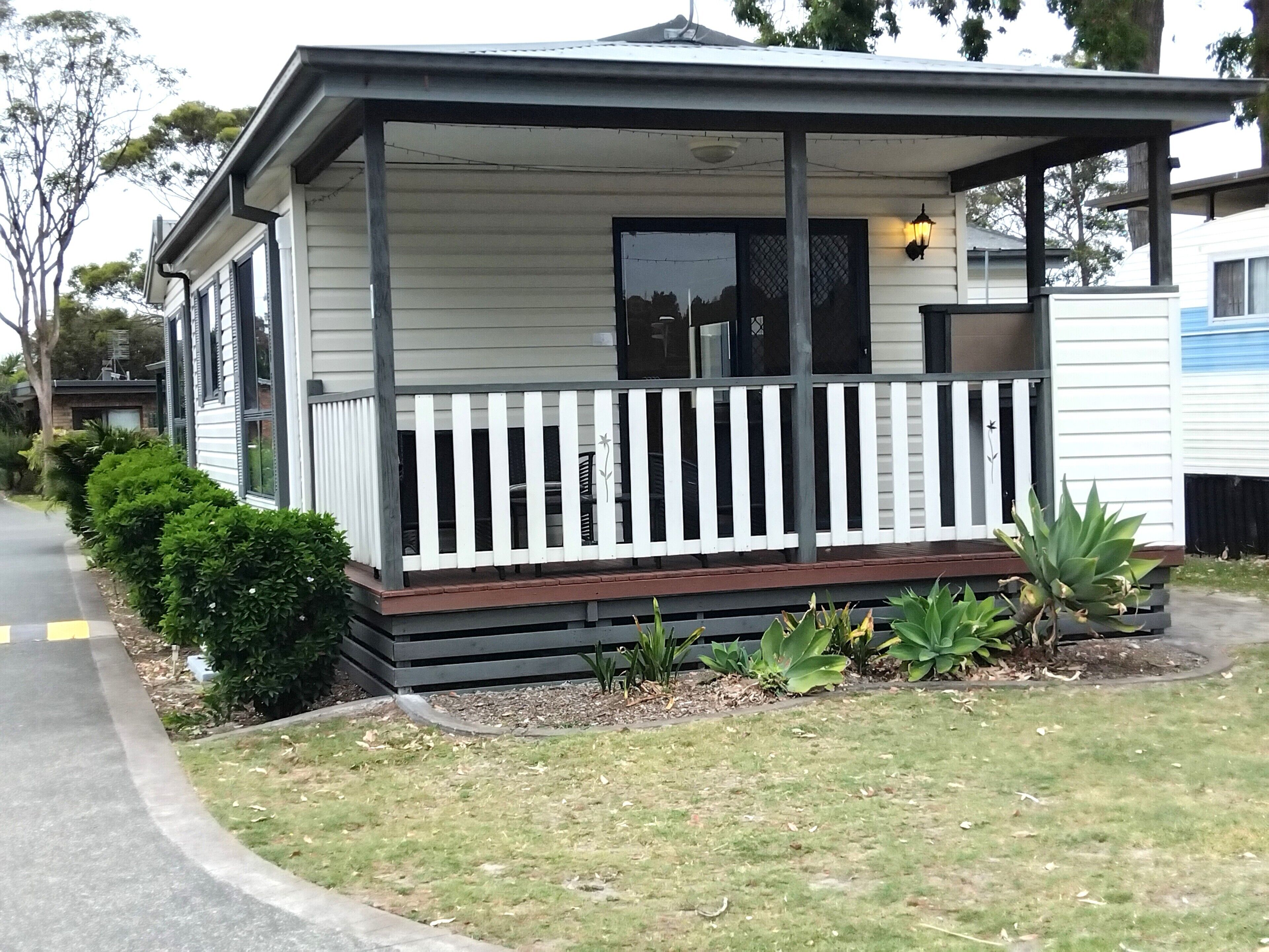 Superior 2 Bedroom Cabin - Pet Friendly | Terrace/patio