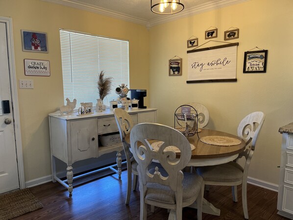 Dining - Farmhouse-ish Cajun Cottage (Westlake)