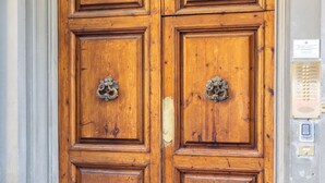 Unclassified image, 5 of 26, button - Guelfi loft in a historic palace (Firenze)
