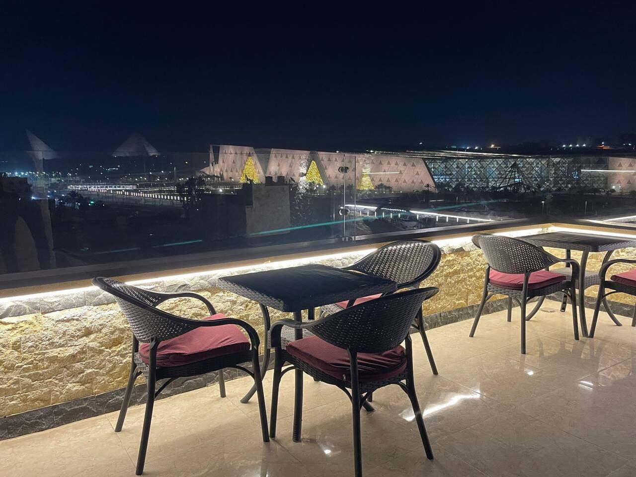 Foto - Museum view pyramids