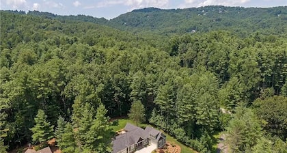 One Story Luxury near Hendersonville & the Biltmore!