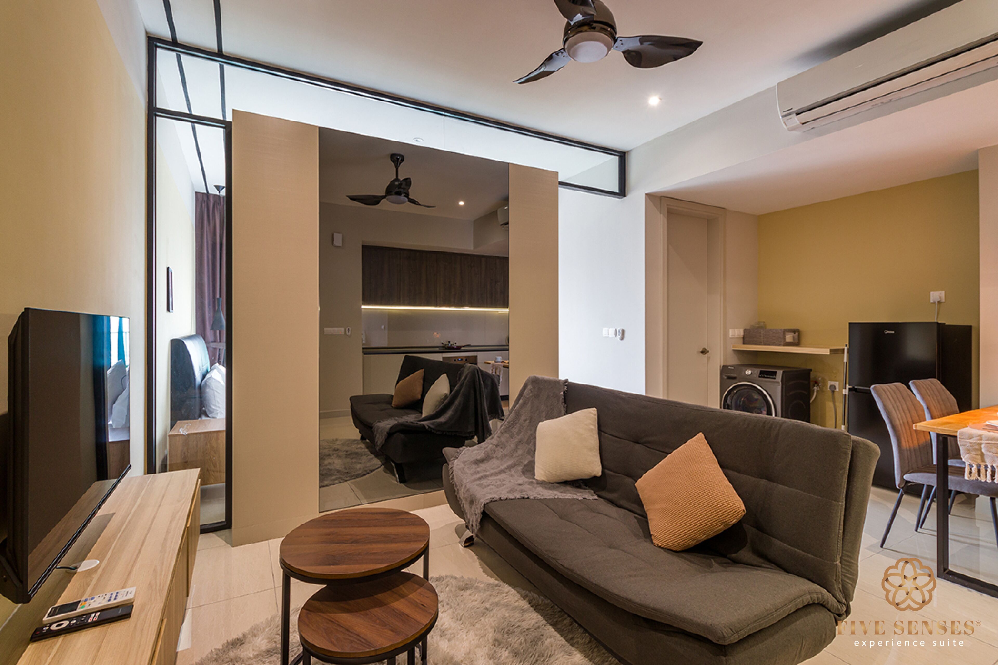 總統套房 | 客廳 | 40 吋智能電視連數碼電視頻道、電視、Netflix