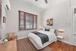 4 bedrooms, iron/ironing board, travel crib, free WiFi