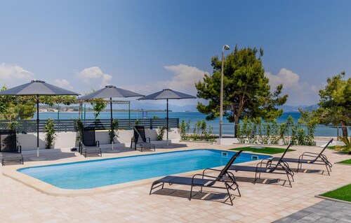 Amazing home in Drace with sauna