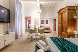 1 Schlafzimmer, Zimmersafe, Bügeleisen/Bügelbrett, WLAN