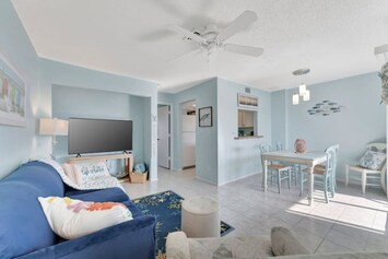Great room to dining and kitchen