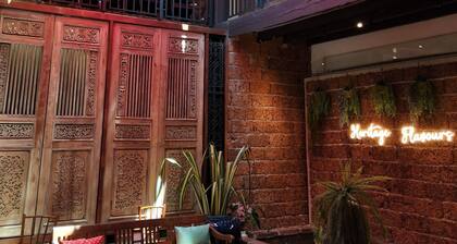 Cloth Art Homestay near Jonker&Pahlawan