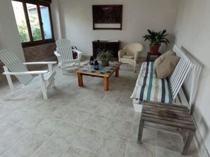 TV, fireplace - Casa Nel - country house with garden in Noriega (Ribadedeva) | 4–5 guests (Noriega)