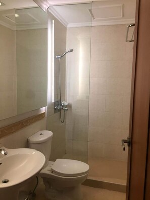 Towels - Fernandina 88 Suites Residences (Quezon City)