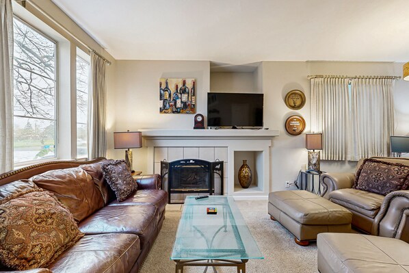 TV, fireplace, DVD player, video library