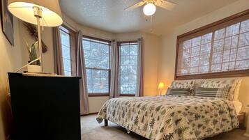 4 habitaciones, tabla de planchar con plancha y wifi gratis