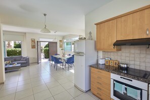 Villa, 3 Bedrooms, Private Pool, Garden View | Private kitchen - Protaras Holiday Villa Dv27 (Paralimni)